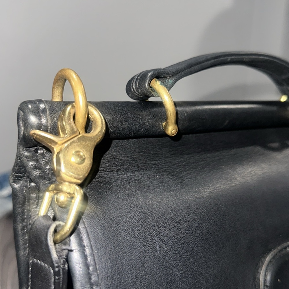 Vintage Coach Willis Black
Leather Cross-body/Satchel/Top Handle
Bag 9927 - Picture 8 of 16